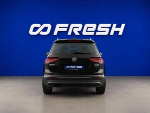 Внедорожник Volkswagen Tiguan 2017 года, 2647444 рублей, Москва
