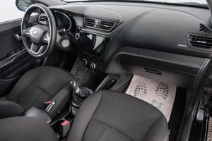 Седан Kia Rio 2014 года, 799000 рублей, Красноярск