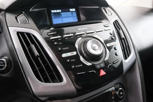 Седан Ford Focus 2012 года, 979000 рублей, Красноярск