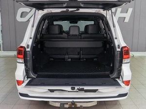 Внедорожник Toyota Land Cruiser 2020 года, 8299000 рублей, Сургут