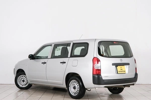 Универсал Toyota Probox 2019 года, 949000 рублей, Красноярск