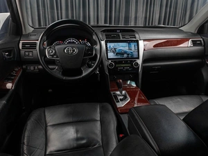Седан Toyota Camry 2012 года, 1565000 рублей, Тюмень