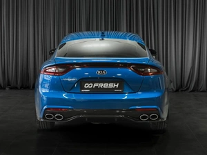 Лифтбек Kia Stinger 2018 года, 2299000 рублей, Тюмень