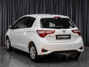 Хетчбэк Toyota Vitz 2019 года, 1079000 рублей, Тюмень