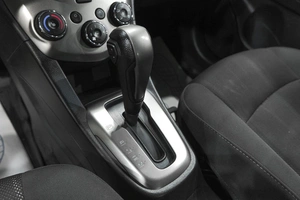 Седан Chevrolet Aveo 2013 года, 769000 рублей, Новокузнецк