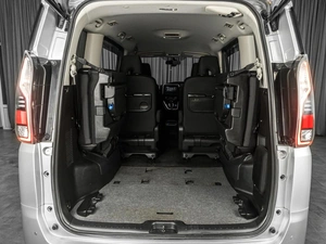 Минивэн Nissan Serena 2018 года, 2070000 рублей, Тюмень