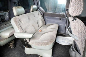 Минивэн Chrysler Voyager 2000 года, 299000 рублей, Сургут
