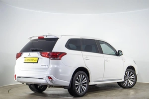 Внедорожник Mitsubishi Outlander 2022 года, 2799000 рублей, Оренбург