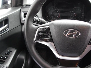 Седан Hyundai Solaris 2021 года, 1625000 рублей, Владимир