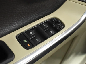 Внедорожник Volvo XC60 2012 года, 1254900 рублей, Казань