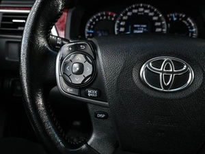 Седан Toyota Camry 2014 года, 1699000 рублей, Кирилловка