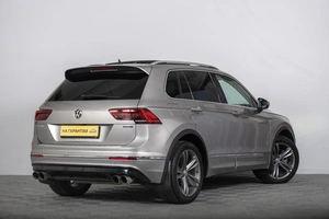 Внедорожник Volkswagen Tiguan 2018 года, 3159000 рублей, Томск