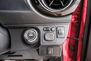 Хетчбэк Toyota Aqua 2015 года, 999000 рублей, Красноярск