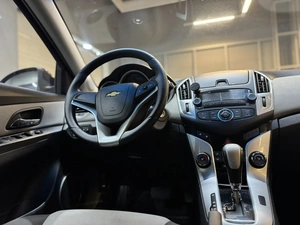Хетчбэк Chevrolet Cruze 2013 года, 697000 рублей, Красноярск