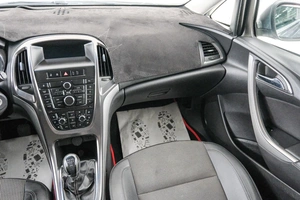Хетчбэк Opel Astra 2011 года, 629000 рублей, Красноярск