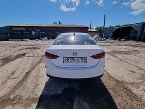 Седан Hyundai Solaris 2022 года, 1080000 рублей, Новая Пойма