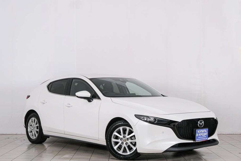 Хетчбэк Mazda 3 2019 года, 1839000 рублей, Красноярск