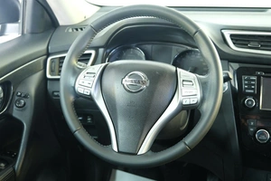 Внедорожник Nissan X-Trail 2017 года, 2289000 рублей, Омск