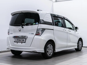 Минивэн Honda Freed 2013 года, 1199000 рублей, Красноярск