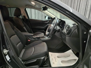 Седан Mazda Axela 2015 года, 1299000 рублей, Красноярск