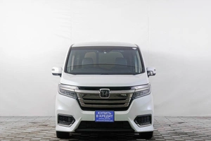 Минивэн Honda Stepwgn Spada 2019 года, 2199000 рублей, Кемерово