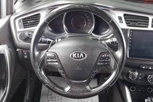 Хетчбэк Kia Ceed 2012 года, 1349000 рублей, Тюмень