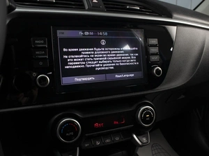 Седан Kia Rio 2021 года, 1750000 рублей, Омск