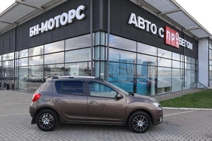 Хэтчбек Renault Sandero 2018 года, 1060000 рублей, Мирное