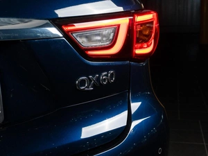 Внедорожник Infiniti QX60 2018 года, 2610000 рублей, Сургут