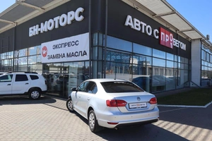 Седан Volkswagen Jetta 2013 года, 1100000 рублей, Мирное