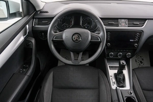 Лифтбек Skoda Octavia 2019 года, 1429000 рублей, Красноярск