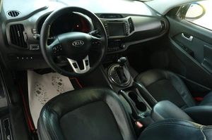 Внедорожник Kia Sportage 2013 года, 1489000 рублей, Омск