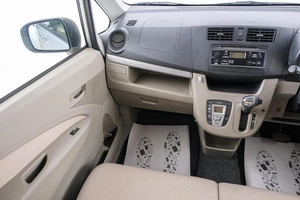 Минивэн Daihatsu Move 2013 года, 639000 рублей, Красноярск