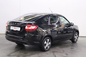 Седан ВАЗ (LADA) Granta 2023 года, 900000 рублей, Брянск