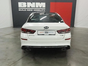 Седан Kia Optima 2019 года, 1960000 рублей, Курск