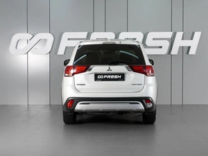 Внедорожник Mitsubishi Outlander 2019 года, 1980000 рублей, Красный Пахарь