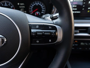 Седан Kia K5 2020 года, 2999000 рублей, Саратов