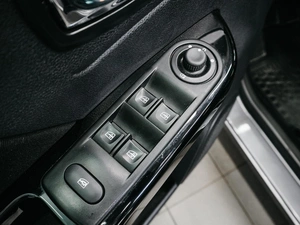 Внедорожник Renault Kaptur 2018 года, 1643000 рублей, Красноярск