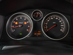 Универсал Opel Astra 2010 года, 699000 рублей, Воронеж