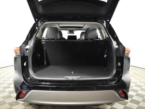 Внедорожник Toyota Highlander 2026 года, 5158900 рублей, Казань