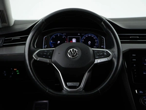 Универсал Volkswagen Passat 2019 года, 3399050 рублей, Москва