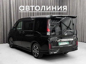 Минивэн Honda Stepwgn 2017 года, 2099000 рублей, Красноярск