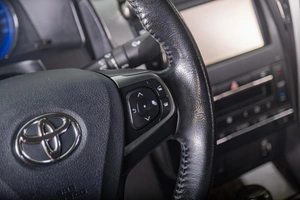 Седан Toyota Camry 2018 года, 1899000 рублей, Томск