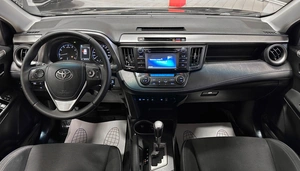 Внедорожник Toyota RAV4 2016 года, 2487000 рублей, Красноярск