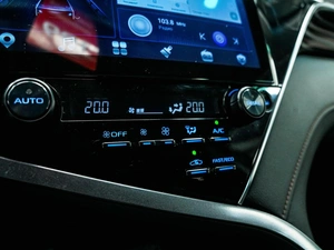 Седан Toyota Camry 2019 года, 2929000 рублей, Красноярск