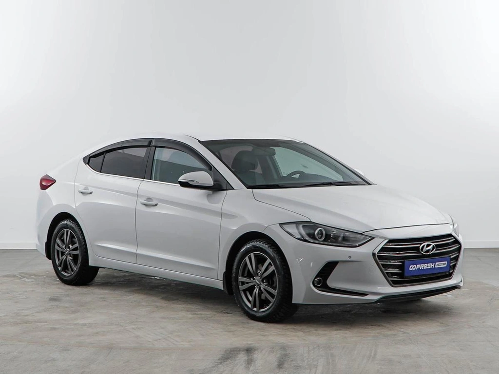 Седан Hyundai Elantra 2017 года, 1587077 рублей, Москва