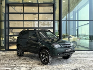 Внедорожник Chevrolet Niva 2015 года, 450000 рублей, Уфа