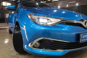 Хетчбэк Toyota Auris 2015 года, 1599000 рублей, Новокузнецк