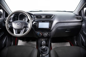 Седан Kia Rio 2013 года, 649000 рублей, Пермь