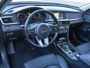 Седан Kia Optima 2018 года, 1999000 рублей, Петрозаводск